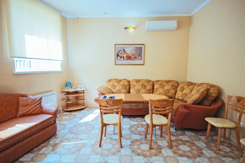 Golubaya Volna Hotel Rostov-on-Don Ngoại thất bức ảnh